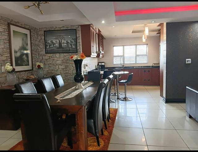 4 BEDROOM HOUSE FOR SALE IN LIEFDE EN VREDE